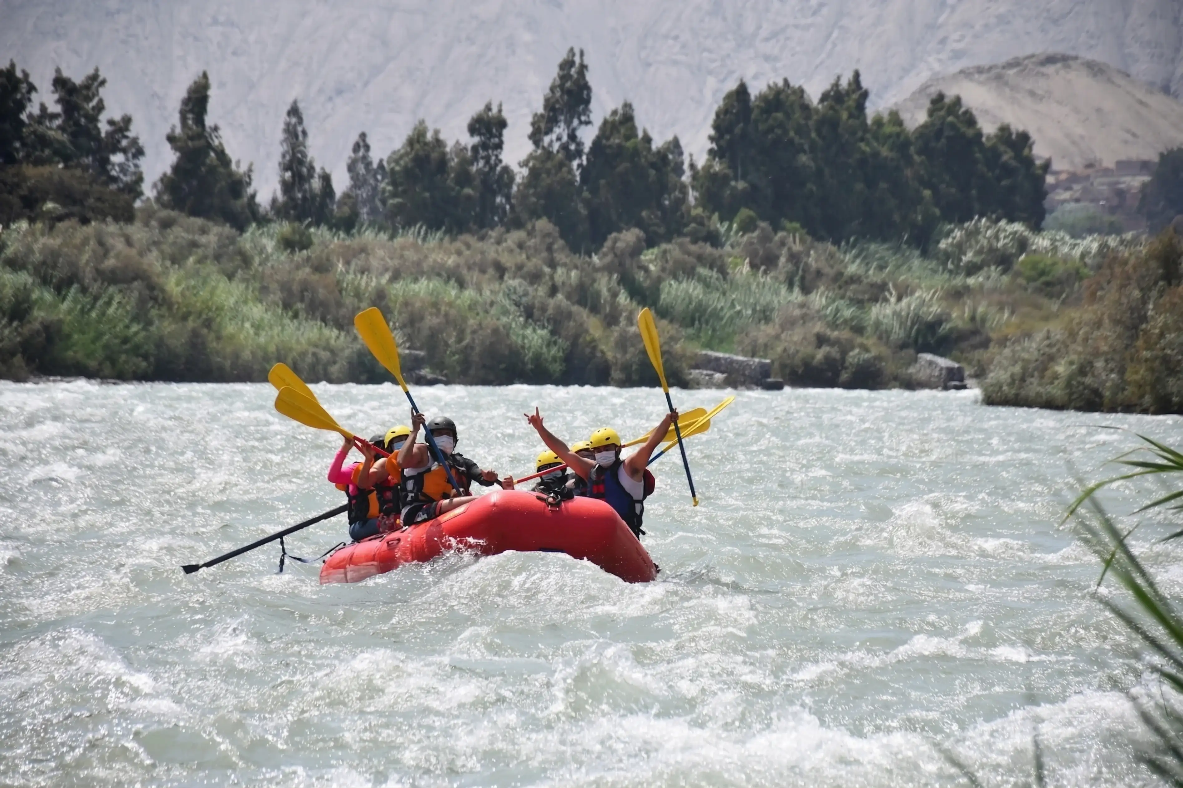 Rafting en el rio de Lunahuana