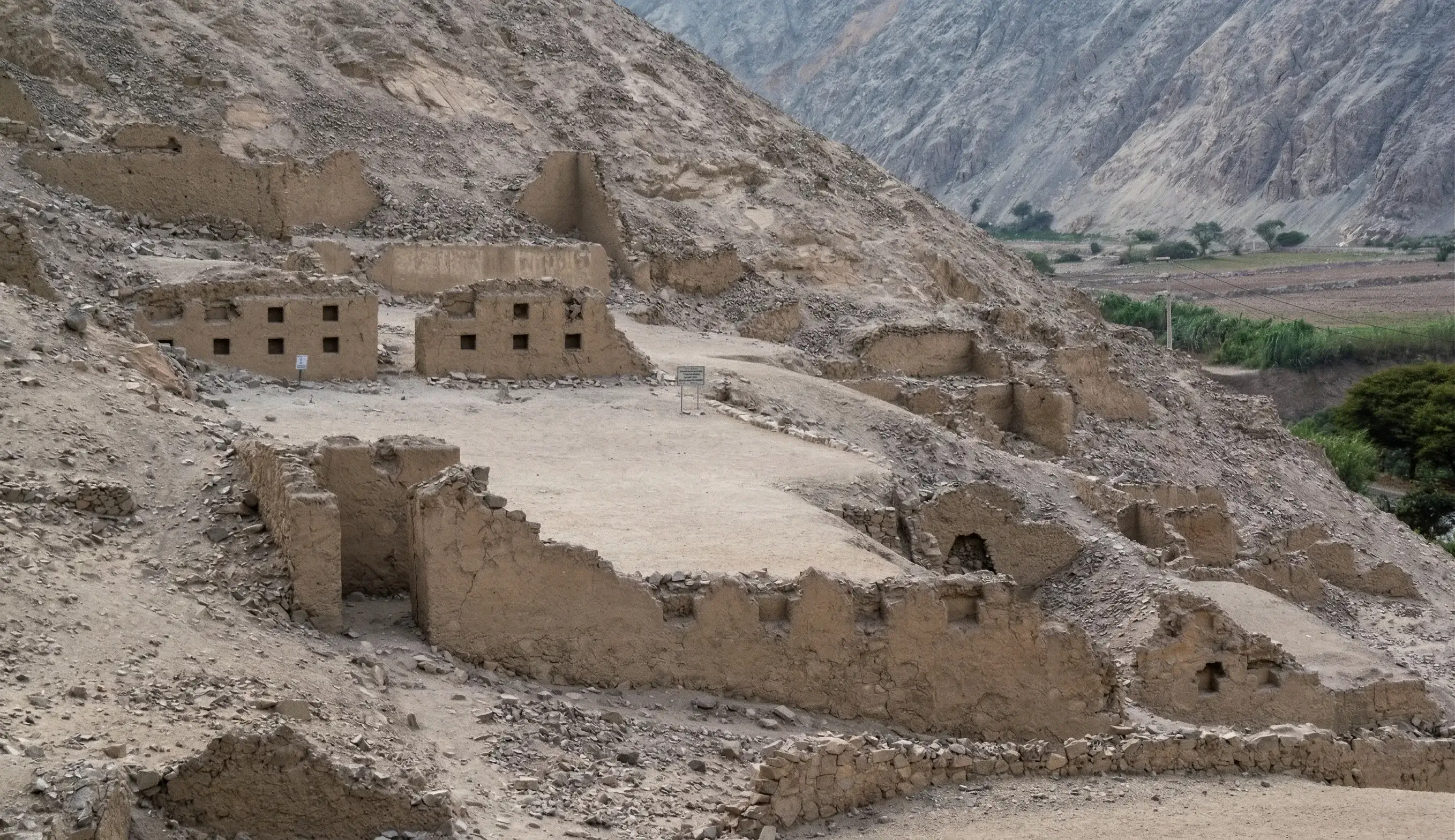 Vista del complejo arqueologico Incahuasi